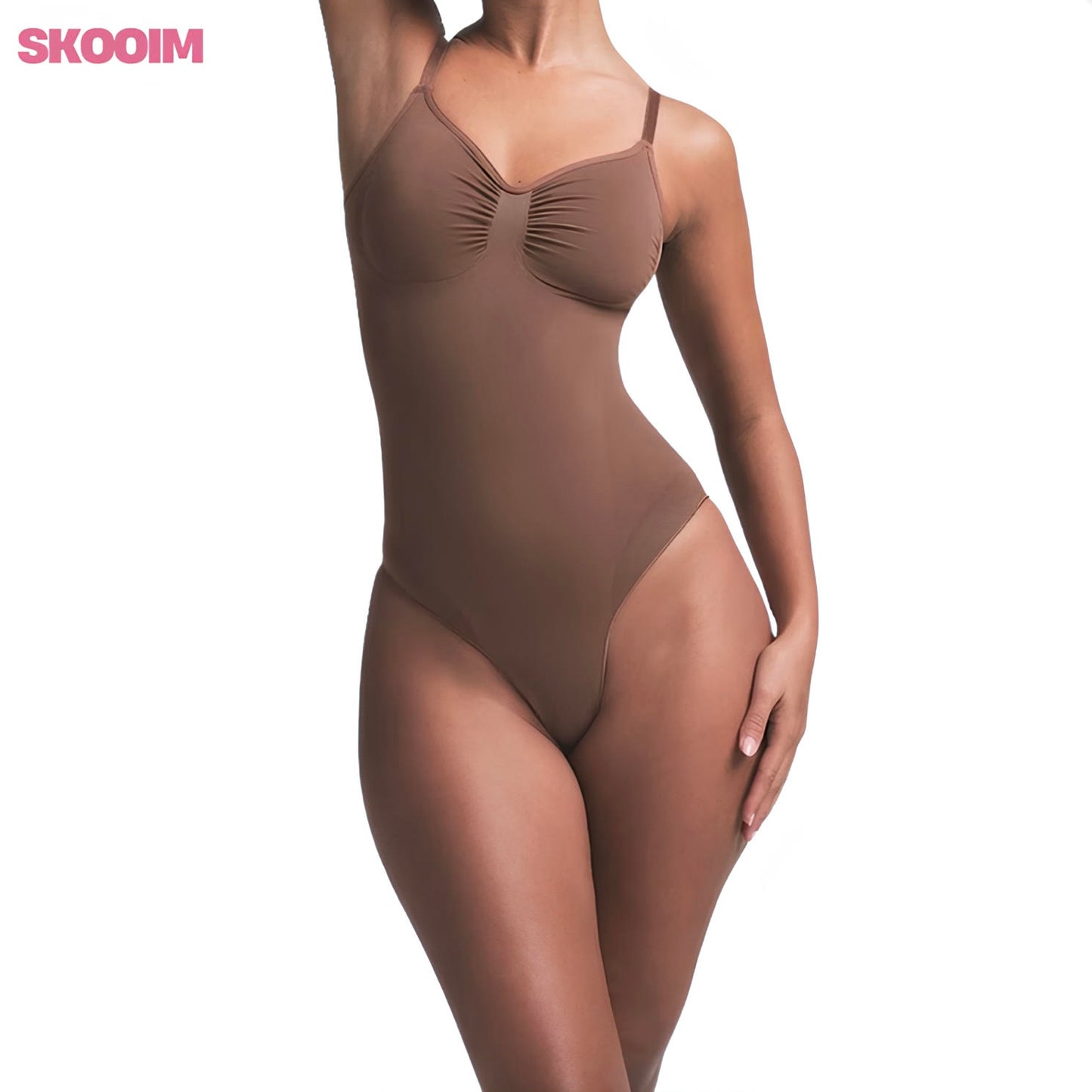 NU-LIFT™ – Le galbe naturel, sans armatures. Juste toi. Sublimée.